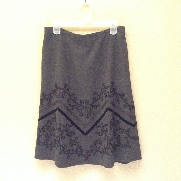 Loft petite wool blend skirt💜 - Picture 2 of 5